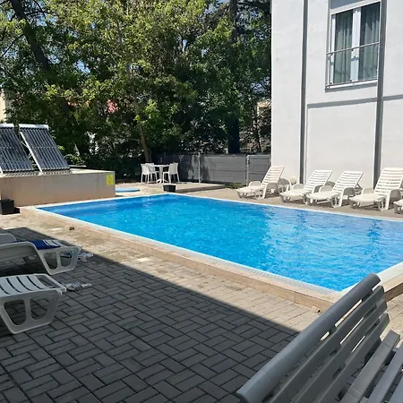 Lido Buli Negyed Apartamento *